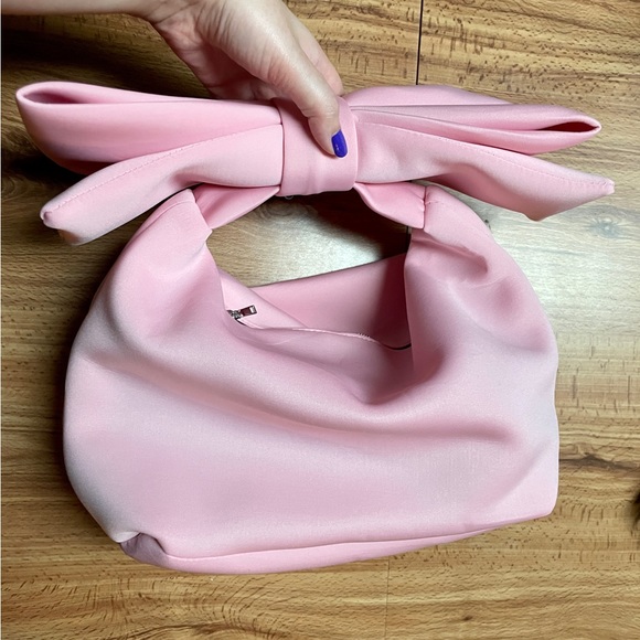 Black oversized bow handbag - Picture 10 of 13